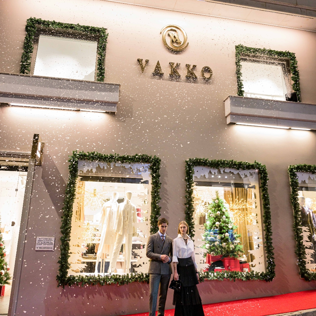 Η Vakko έφερε τη μαγεία της Πρωτοχρονιάς στο κατάστημα της Αθήνας