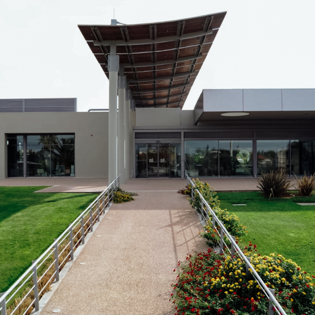 “Μια Νύχτα Μόνο”: Το κατάστημα που εντυπωσίασε τους παραγωγούς και έγινε το σκηνικό για τον ρόλο του Γιάννη Βούρου