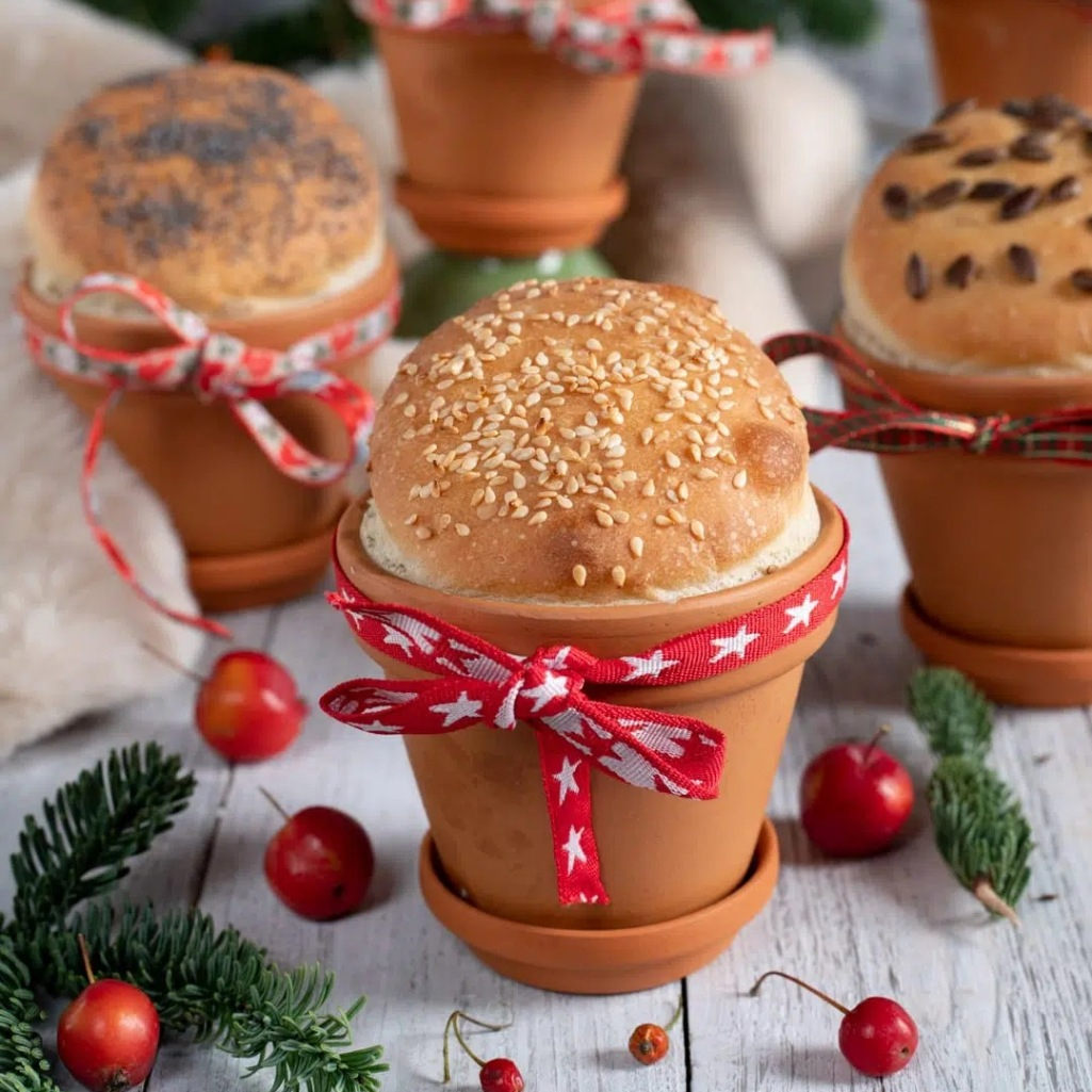 Μικρά ψωμάκια σε βαζάκια: Η γιορτινή πινελιά που θα μαγέψει τους καλεσμένους σου την Πρωτοχρονιά