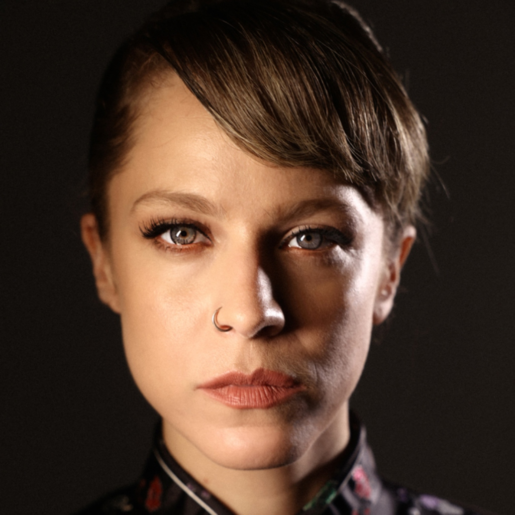 Η θρυλική «Λόλα» ανεβαίνει για πρώτη φορά στο θέατρο