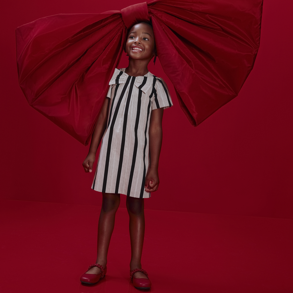 Η Marks & Spencer επανασχεδιάζει μια κλασική λεπτομέρεια με τον πιο σύγχρονο τρόπο