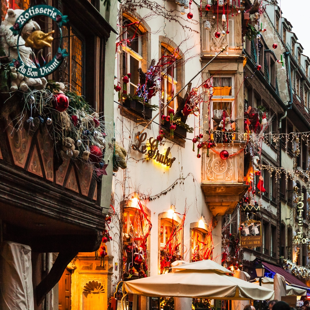 Οι 10 πιο ινσταγκραμικοί χριστουγεννιάτικοι προορισμοί για το 2025 - Εκεί θα βγάλεις εγγυημένα τις καλύτερες φωτογραφίες