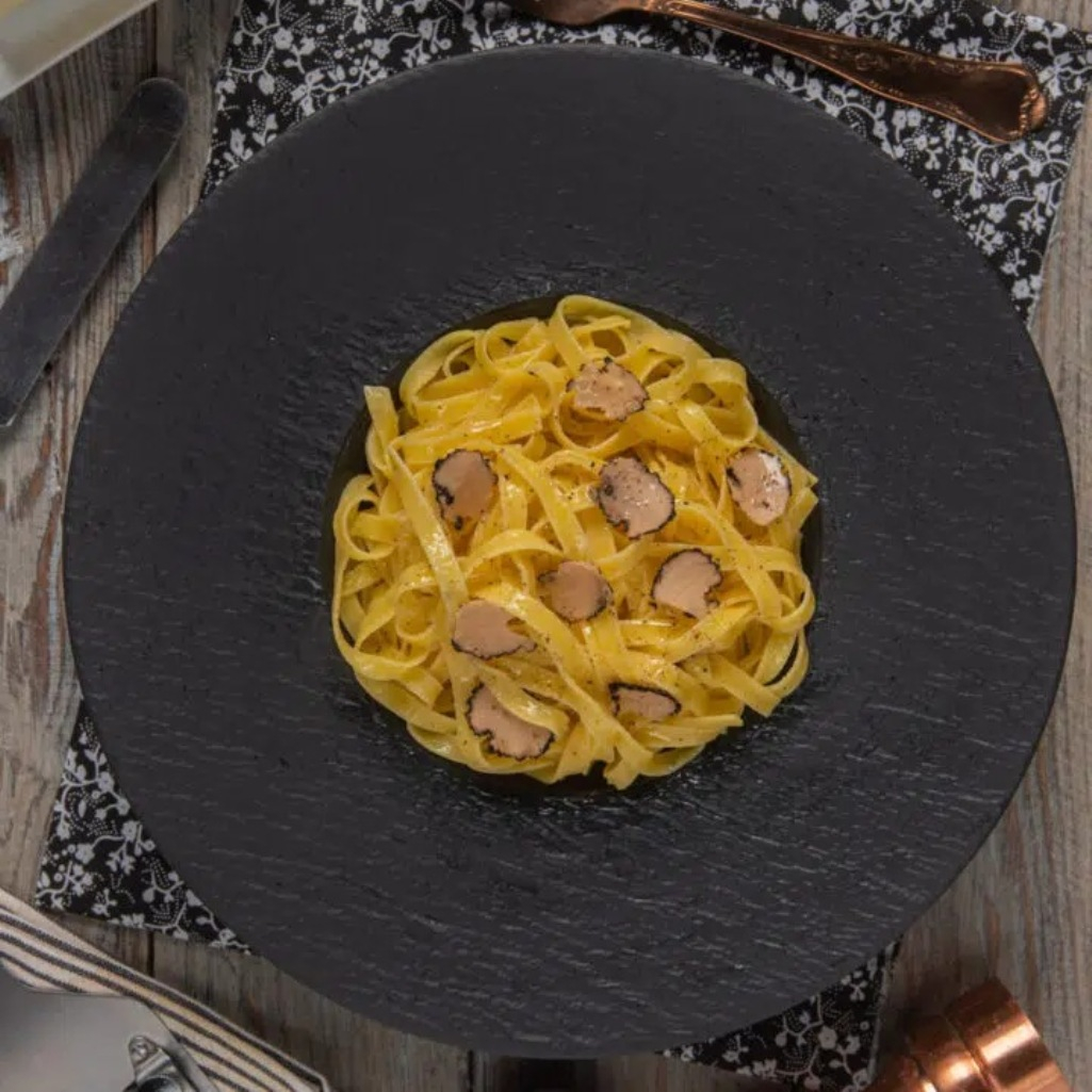 Ταλιατέλες με τρούφα: Το πιο απλό και εκλεπτυσμένο πιάτο για το χριστουγεννιάτικο τραπέζι