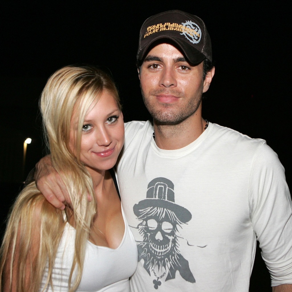 Ο Ενρίκε Ιγκλέσιας και η Άννα Κουρνίκοβα έγιναν γονείς για τέταρτη φορά