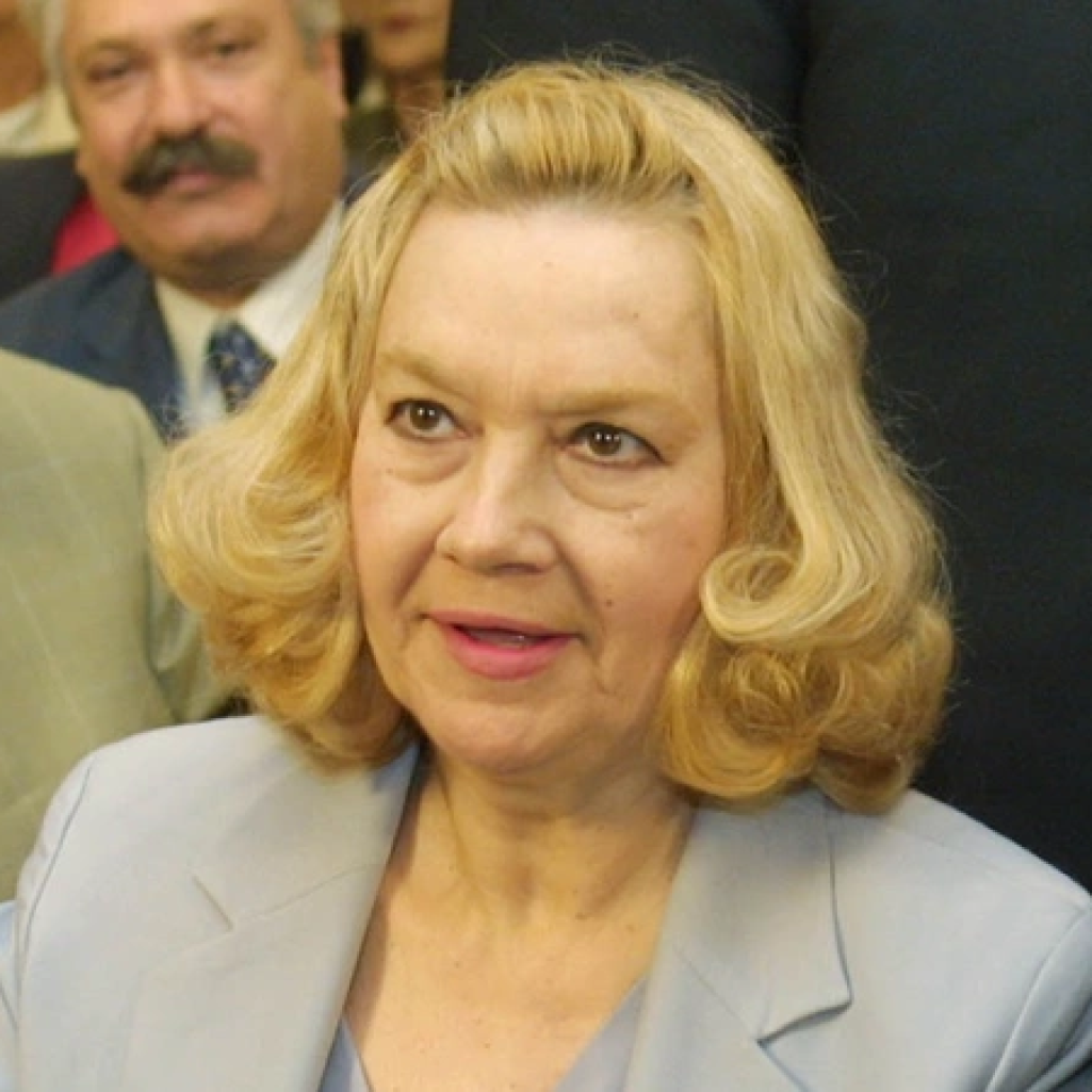 Πέθανε η Ντόρα Γιαννακοπούλου στα 88 της: Μεγάλο κενό αφήνει η «μούσα» του Θεοδωράκη