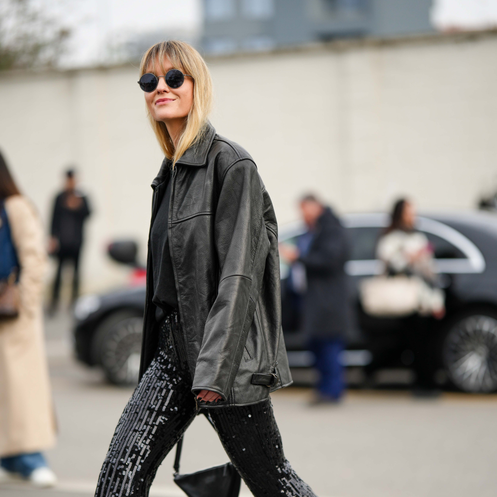 Το παντελόνι όλο πούλιες από τα H&M που θα φορέσεις αυτά τα Χριστούγεννα και με ασορτί τοπ αλλά και με πλεκτό 