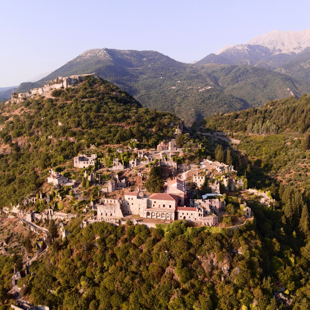 Οδοιπορικό στην Ορεινή Πελοπόννησο: Από τον Πάρνωνα στον Ταΰγετο