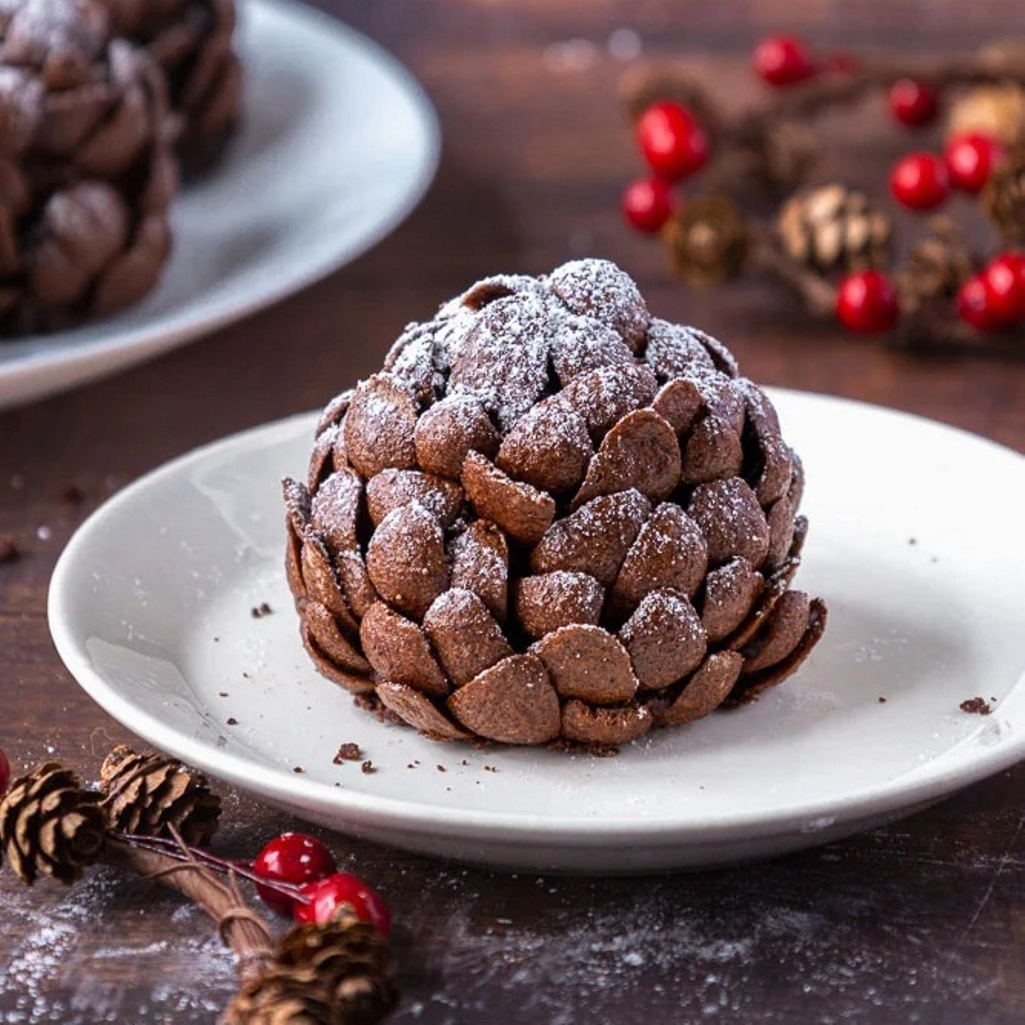 Κουκουνάρια σοκολάτας: Το χριστουγεννιάτικο γλυκό που κλέβει τις εντυπώσεις