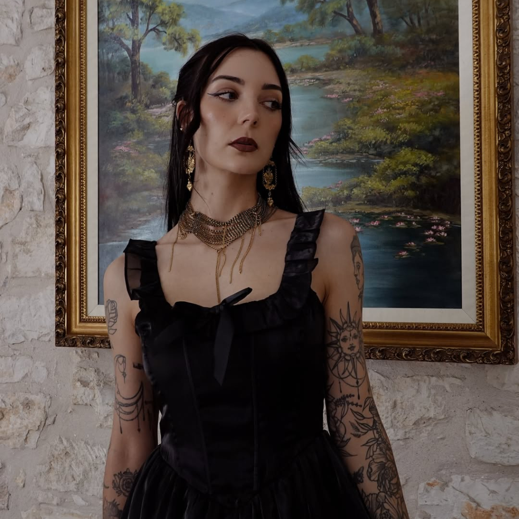 Pinterest Predicts: Από τον φουτουρισμό στη νοσταλγία και την Vamp Romantic αισθητική, οι τάσεις που θα μας απασχολήσουν το 2026