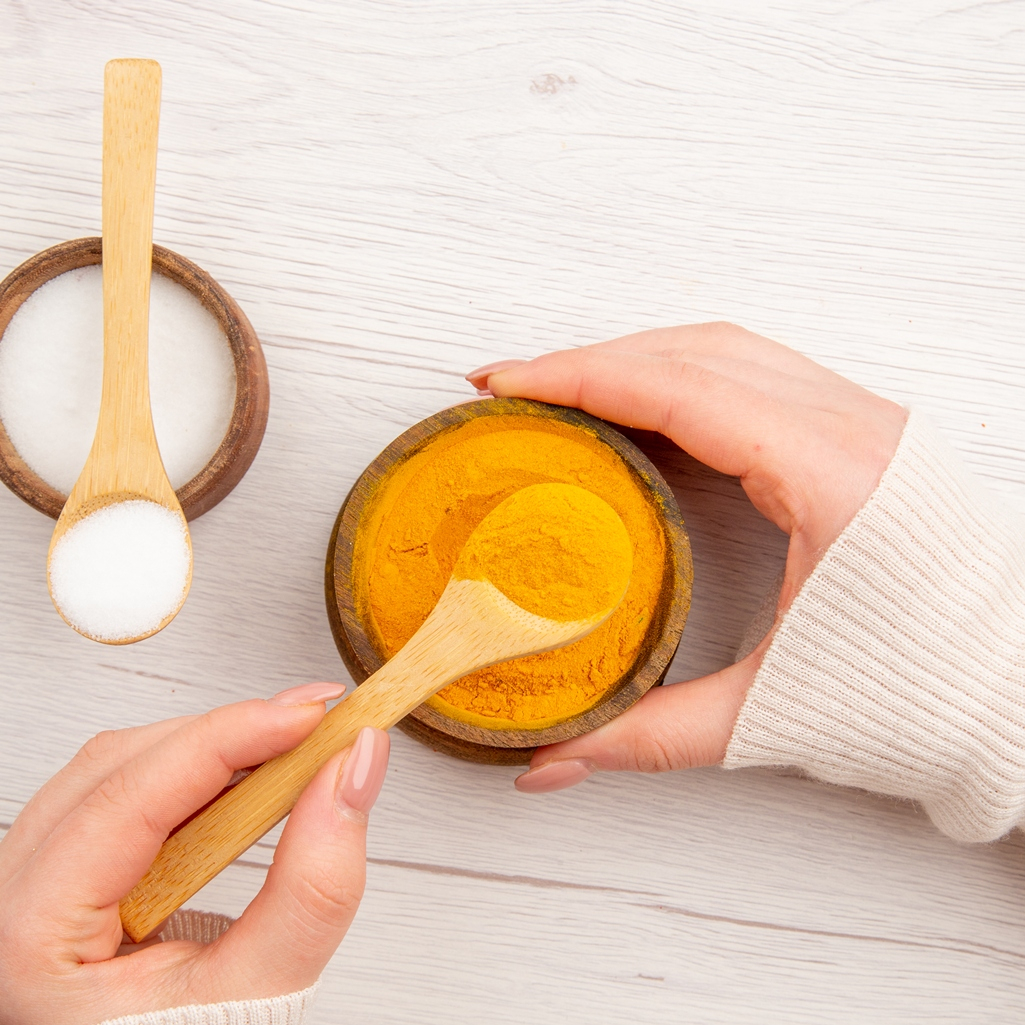 Τι πρέπει να ξέρετε για τον κουρκουμά: 5 σημεία που συχνά αγνοούμε