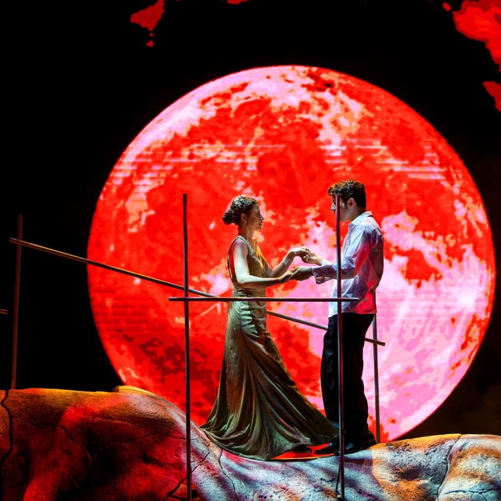 Παράταση παραστάσεων για την «Αλεξάνδρεια» του Φωκά Ευαγγελινού στο θέατρο Παλλάς