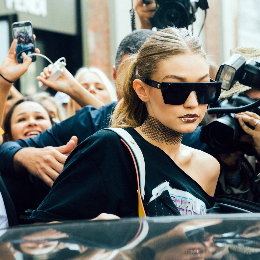 Το 2016 είναι ξανά στη «μόδα» και θυμόμαστε 6 + 1 highlights που καθόρισαν το έτος – Ποια trends επιστρέφουν στο σήμερα