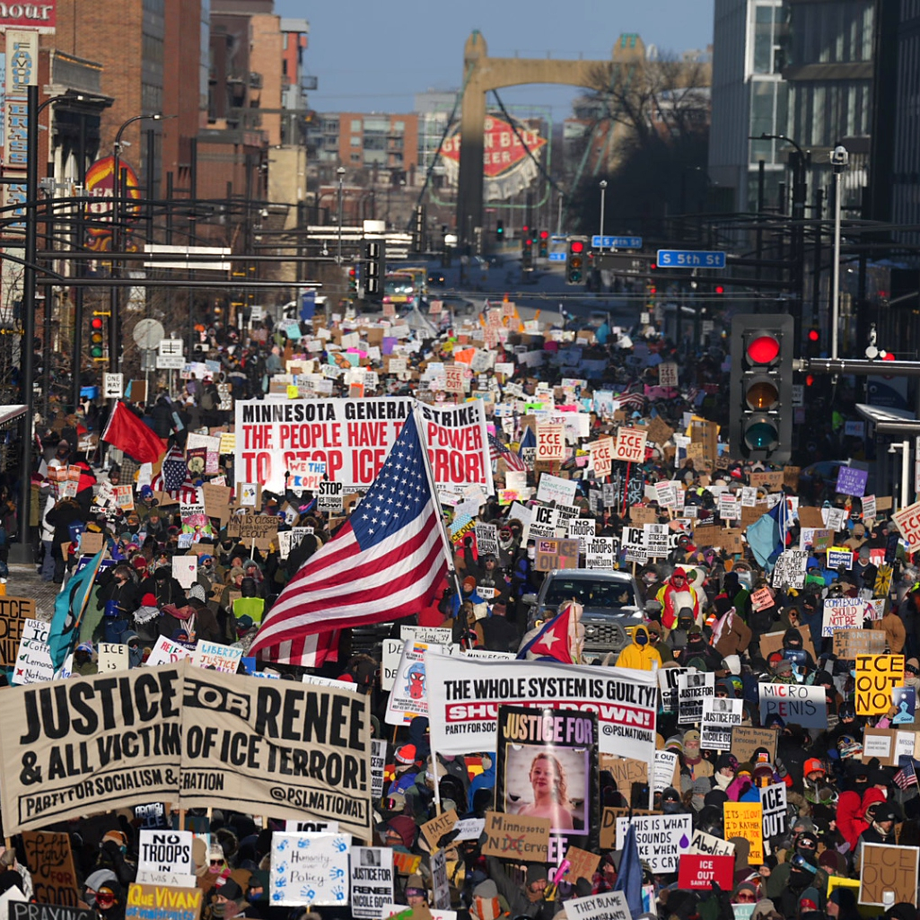 ICE: Τι κρύβεται πίσω από την Υπηρεσία που έχει βγάλει τους Αμερικανούς στους δρόμους
