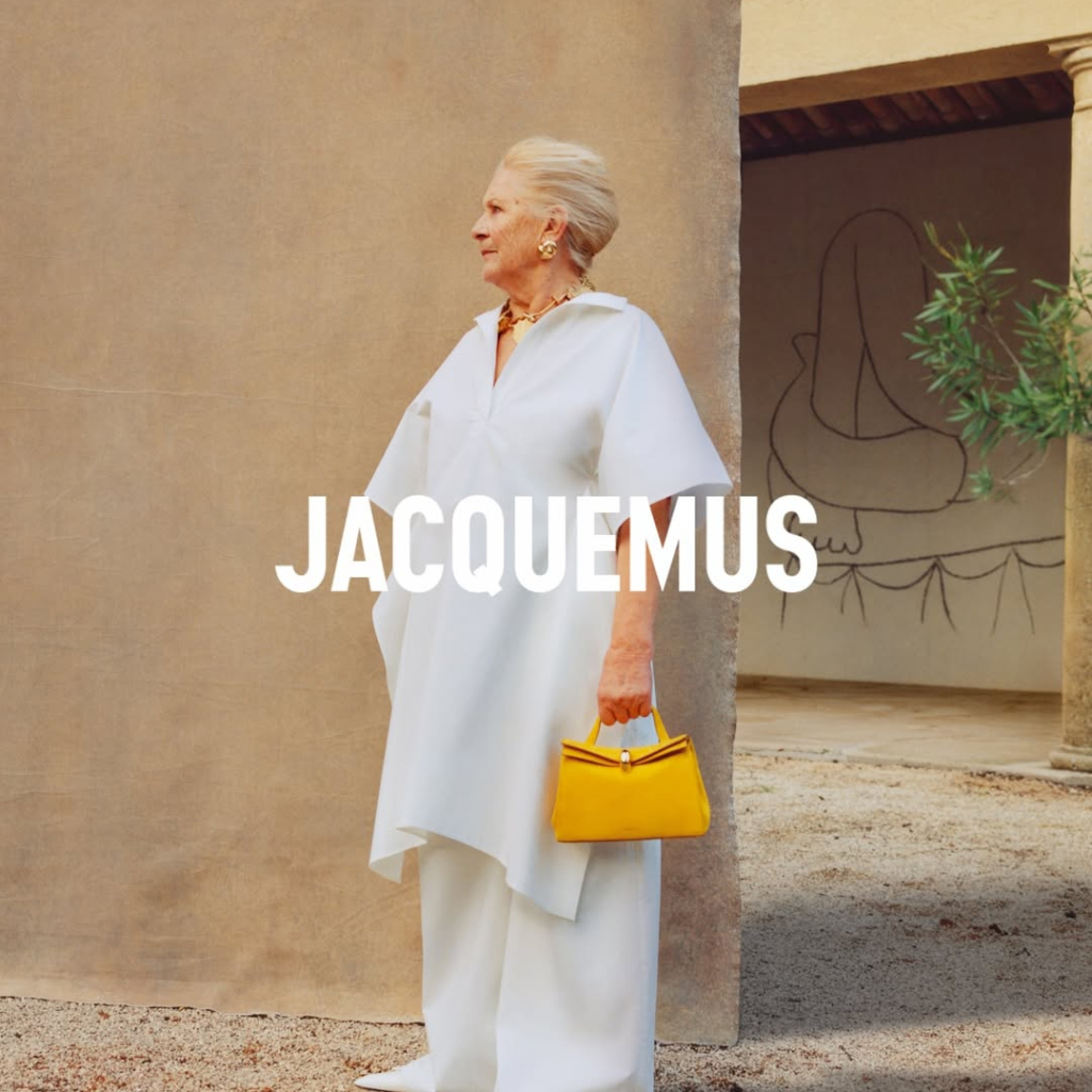 H γιαγιά του Σιμόν Πορτ Ζακεμούς, είναι το νέο πρόσωπο του brand του: «Πριν από οτιδήποτε άλλο, υπήρχε εκείνη. Το αυθεντικό icon»