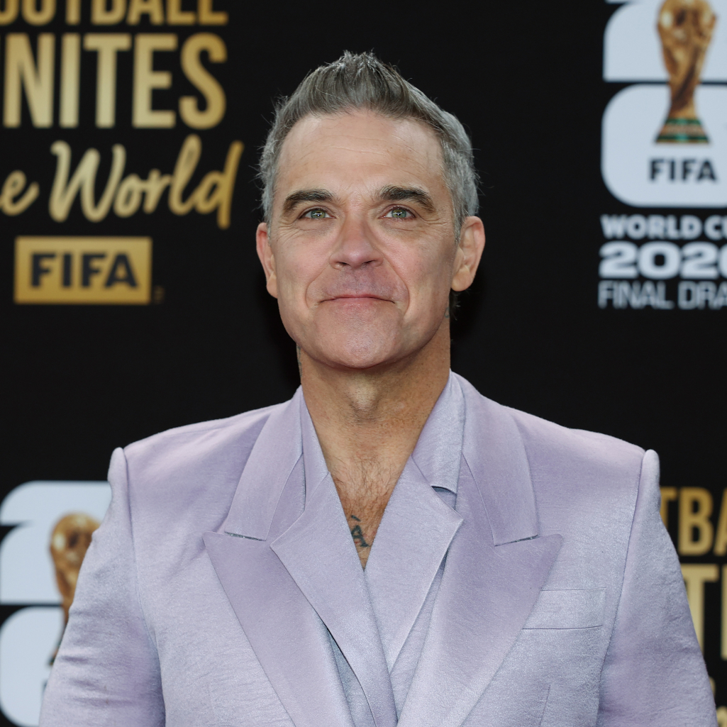 Ρόμπι Γουίλιαμς: Το «Britpop» τον στέφει βασιλιά των βρετανικών charts - Ξεπέρασε τους Beatles