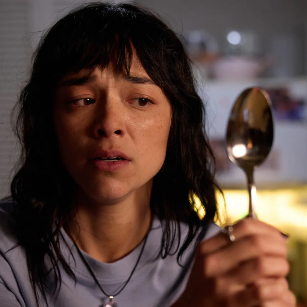 «Saccharine»: Η Νάταλι Ερίκα Τζέιμς μετατρέπει τις διατροφικές διαταραχές σε θρίλερ - «Το στίγμα του βάρους διαπερνά κάθε πτυχή της κουλτούρας μας»