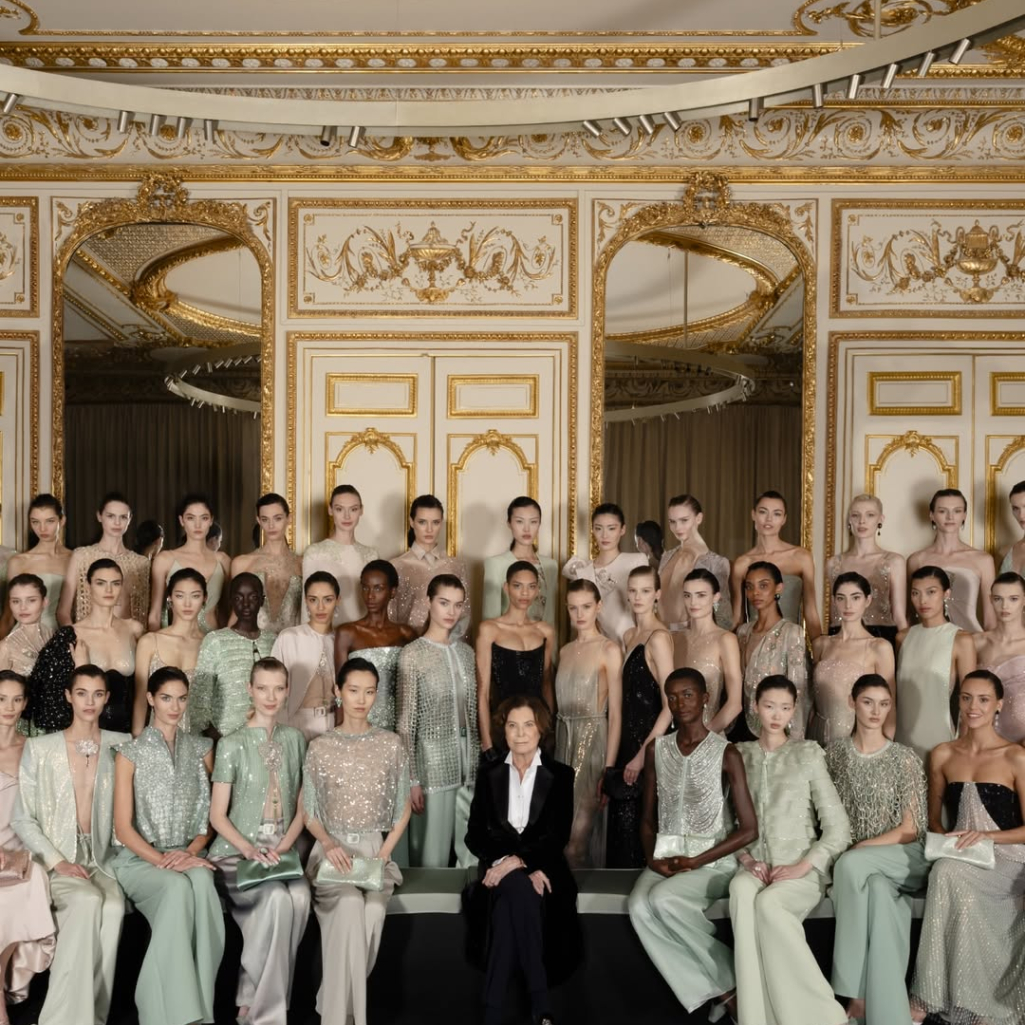Η πρώτη couture συλλογή της ανιψιάς του Giorgio Armani, μετά τον χαμό του – Οι αποχρώσεις του πράσινου και το νέο όραμα