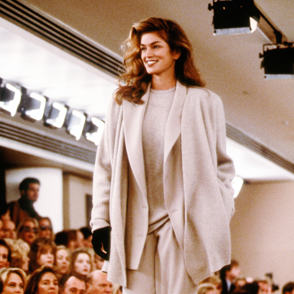 Tο αξεπέραστο στιλ της Σίντι Κρόφορντ από τα ΄90s 