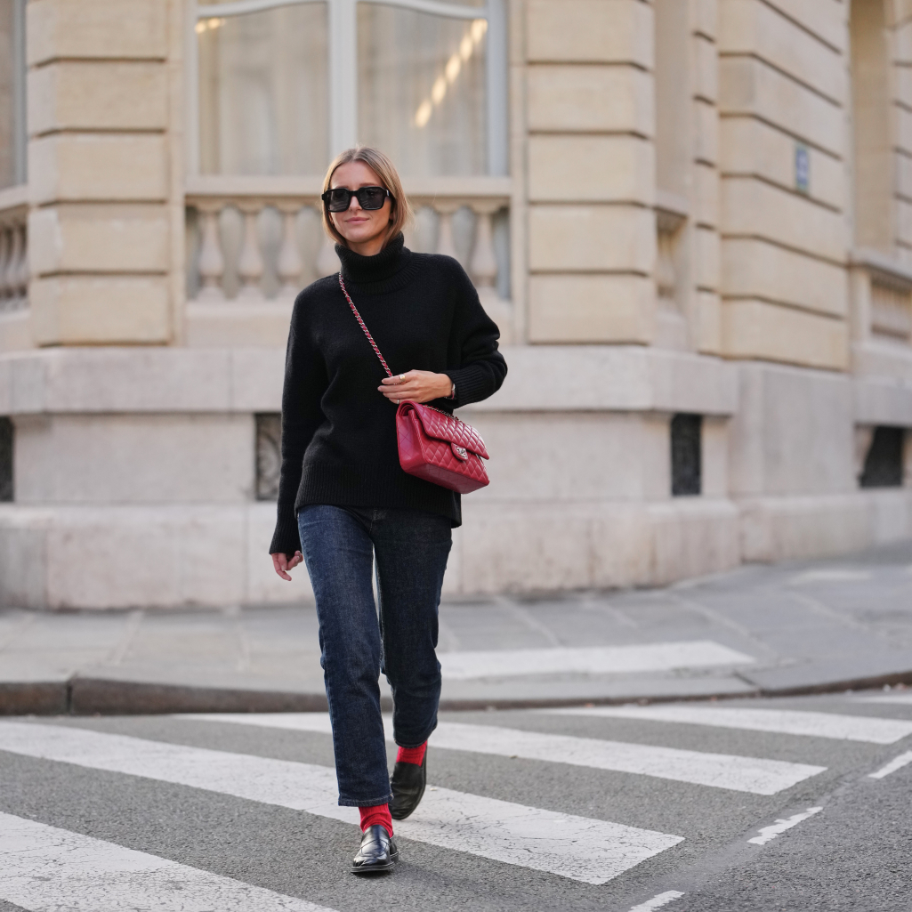 Πώς θα φορέσεις τις χρωματιστές κάλτσες με τον πιο stylish τρόπο – 6 looks για να εμπνευστείς