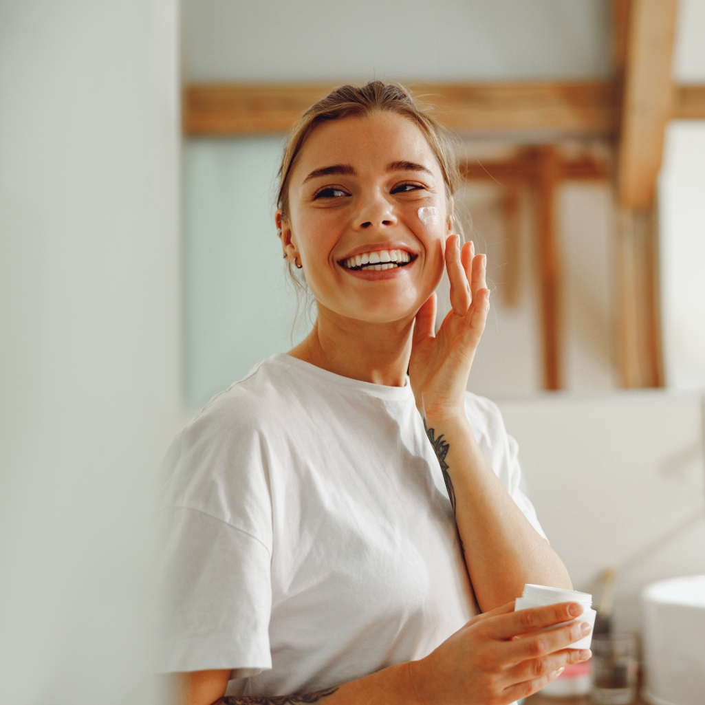 Η Little Secrets Natural Cosmetics παρουσιάζει τη Singing Skin 