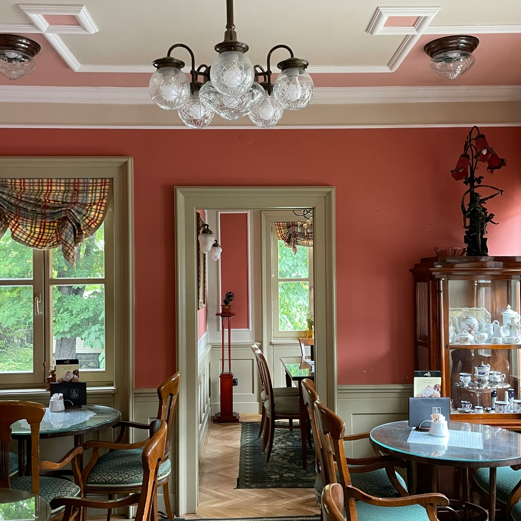 5 θησαυροί που πρέπει να κρατήσεις από το σπίτι της γιαγιάς σου