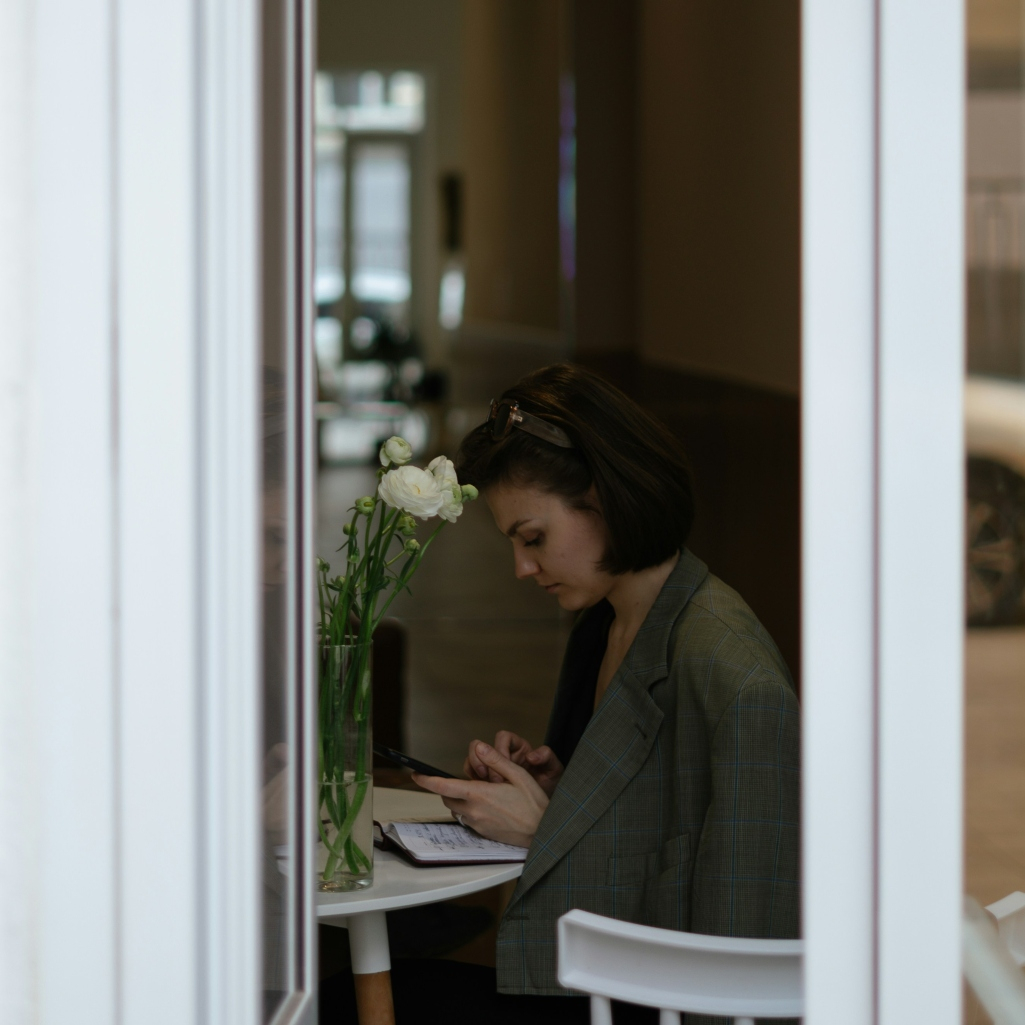 Ξεφορτώσου αυτές τις 6 συνήθειες, αν θέλεις το 2026 να είναι καλύτερο από το 2025