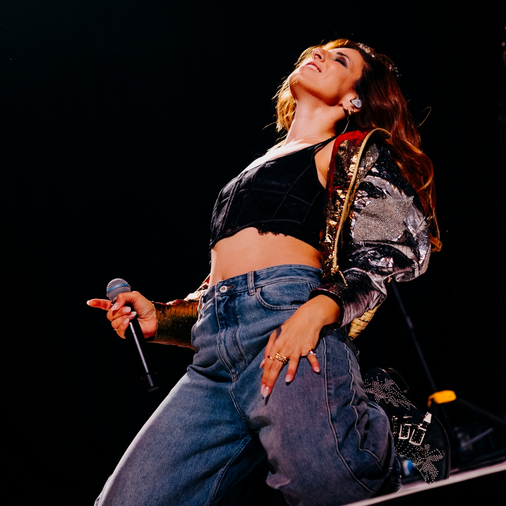 Angelika Dusk στο ΕΞΑ: Το πρώτο live του 2026 την Παρασκευή 27/2 με 80s vibes & sing-along party στο Γκάζι