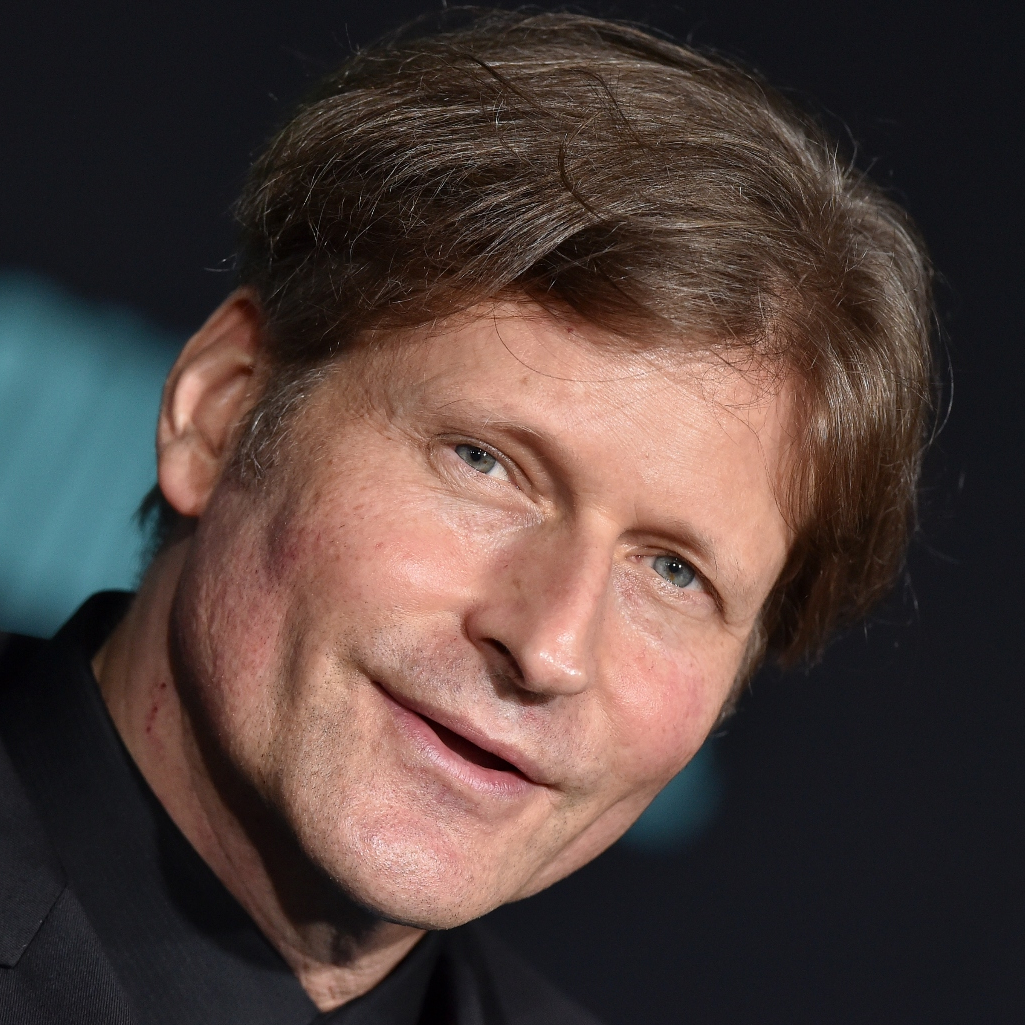 Κρίσπιν Γκλόβερ: Πρώην μοντέλο τον κατηγορεί για ξυλοδαρμό και σεξουαλική εκμετάλλευση