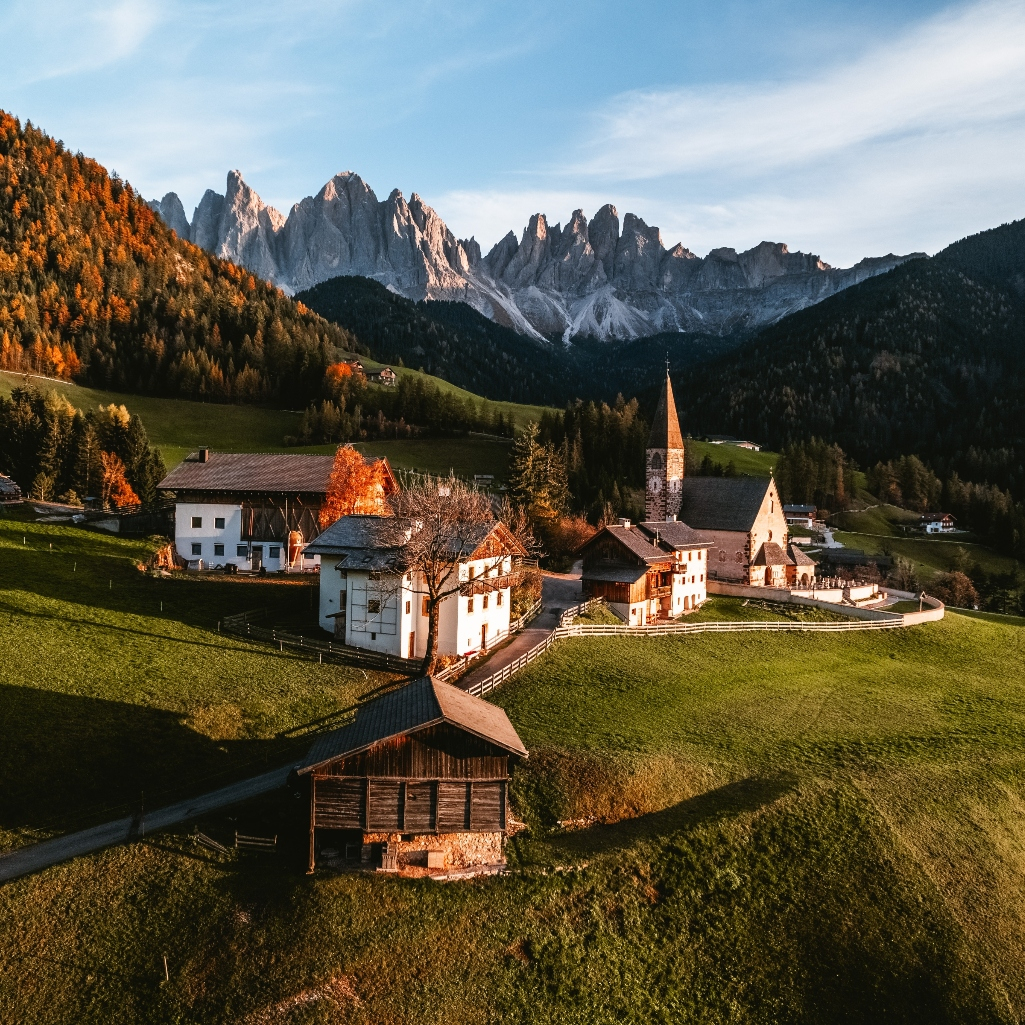 Viral χωριό στην Ιταλία λέει όχι στον τουρισμό της μίας ημέρας - «Καταστρέφουν τα πάντα για μία φωτογραφία»