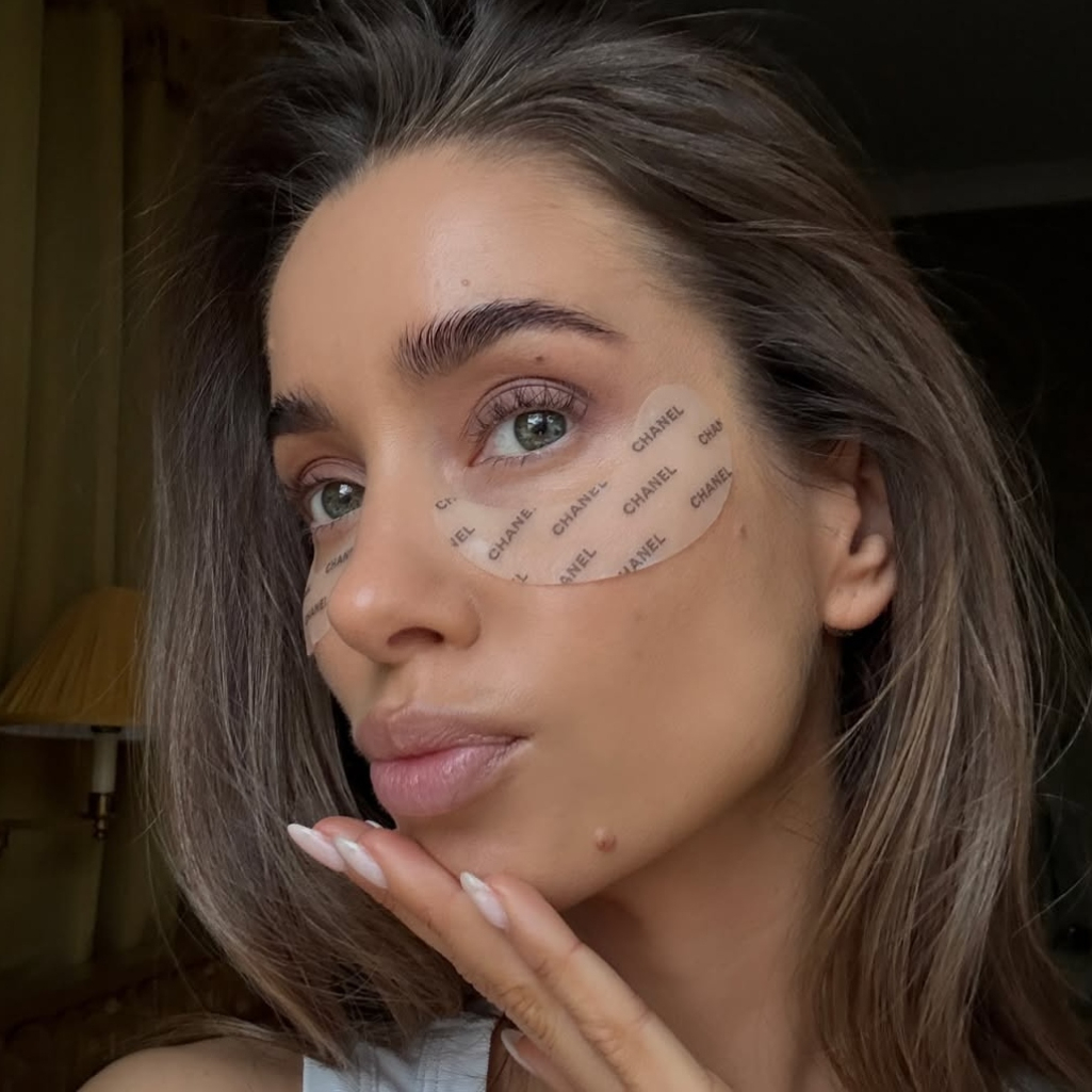 λεπτές γραμμές κάτω από τα μάτια