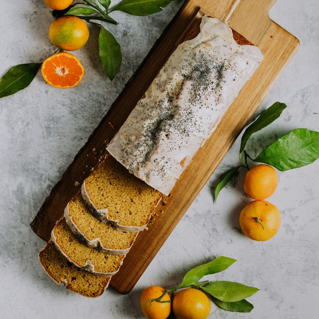 Το απόλυτο νηστίσιμο κέικ πορτοκάλι για την Καθαρά Δευτέρα