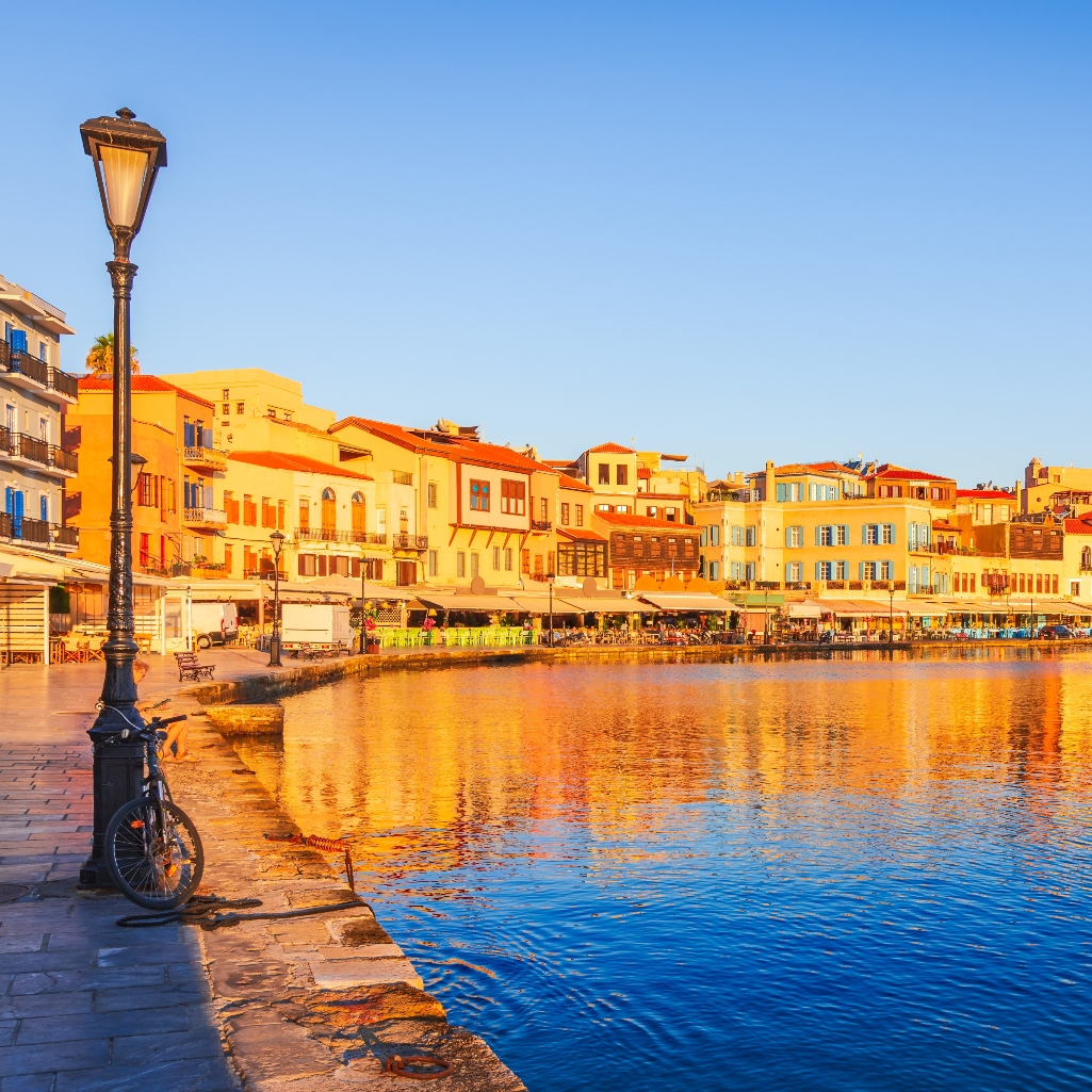 Ο γύρος της Ευρώπης με τα πόδια - Ένα ελληνικό νησί στη «χρυσή» πεντάδα