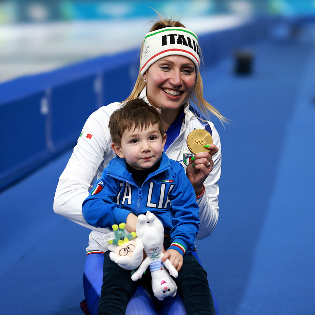 Οι μαμάδες θριαμβεύουν: Οι Χειμερινοί Ολυμπιακοί Αγώνες γράφουν ιστορία με αριθμό-ρεκόρ αθλητριών που επέστρεψαν μετά τη γέννα