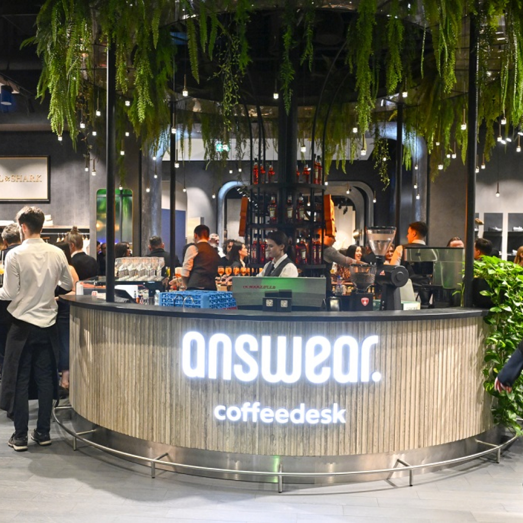 Η Answear υποδέχεται τη σεζόν Άνοιξη/ Καλοκαίρι 2026 με το πρώτο της fashion show