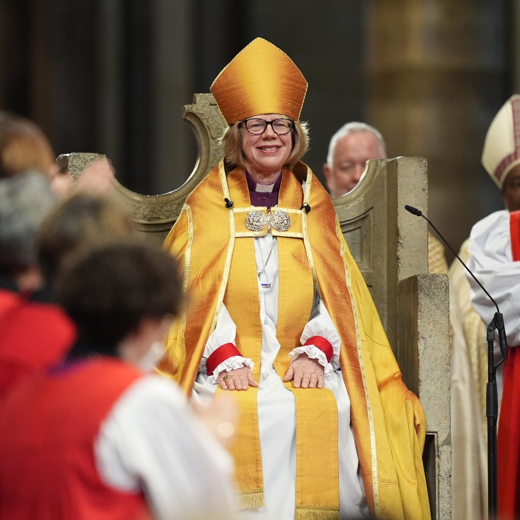 Η Σάρα Μάλαλι ανέλαβε την ηγεσία της Εκκλησίας της Αγγλίας – Γράφει ιστορία ως πρώτη γυναίκα σε αυτή τη θέση