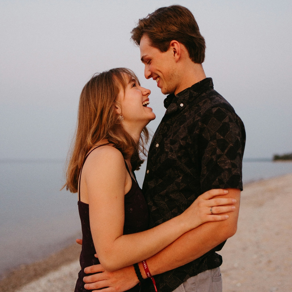  5 πράγματα που κάνουν τα συναισθηματικά ασφαλή ζευγάρια