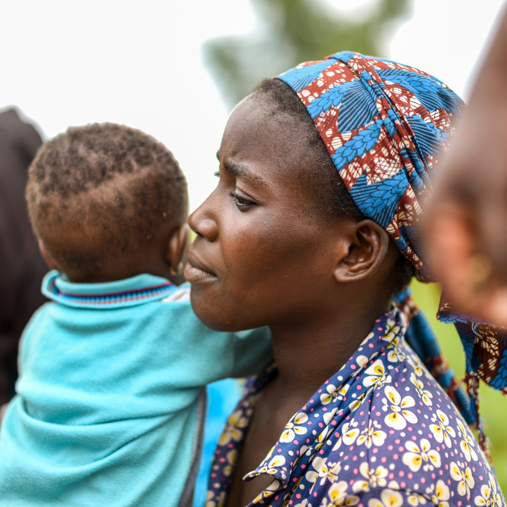 ⁣Μητρική θνησιμότητα: Χιλιάδες γυναίκες στην Αφρική πεθαίνουν από σήψη λόγω έλλειψης καθαρού νερού