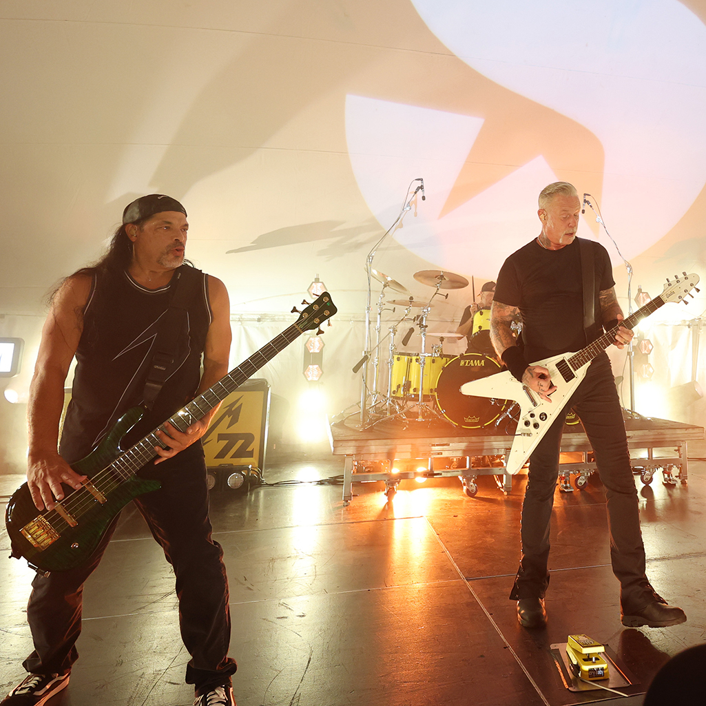 Οι Metallica σώζουν ζωές - 40.000 μονάδες αίματος σε έναν χρόνο