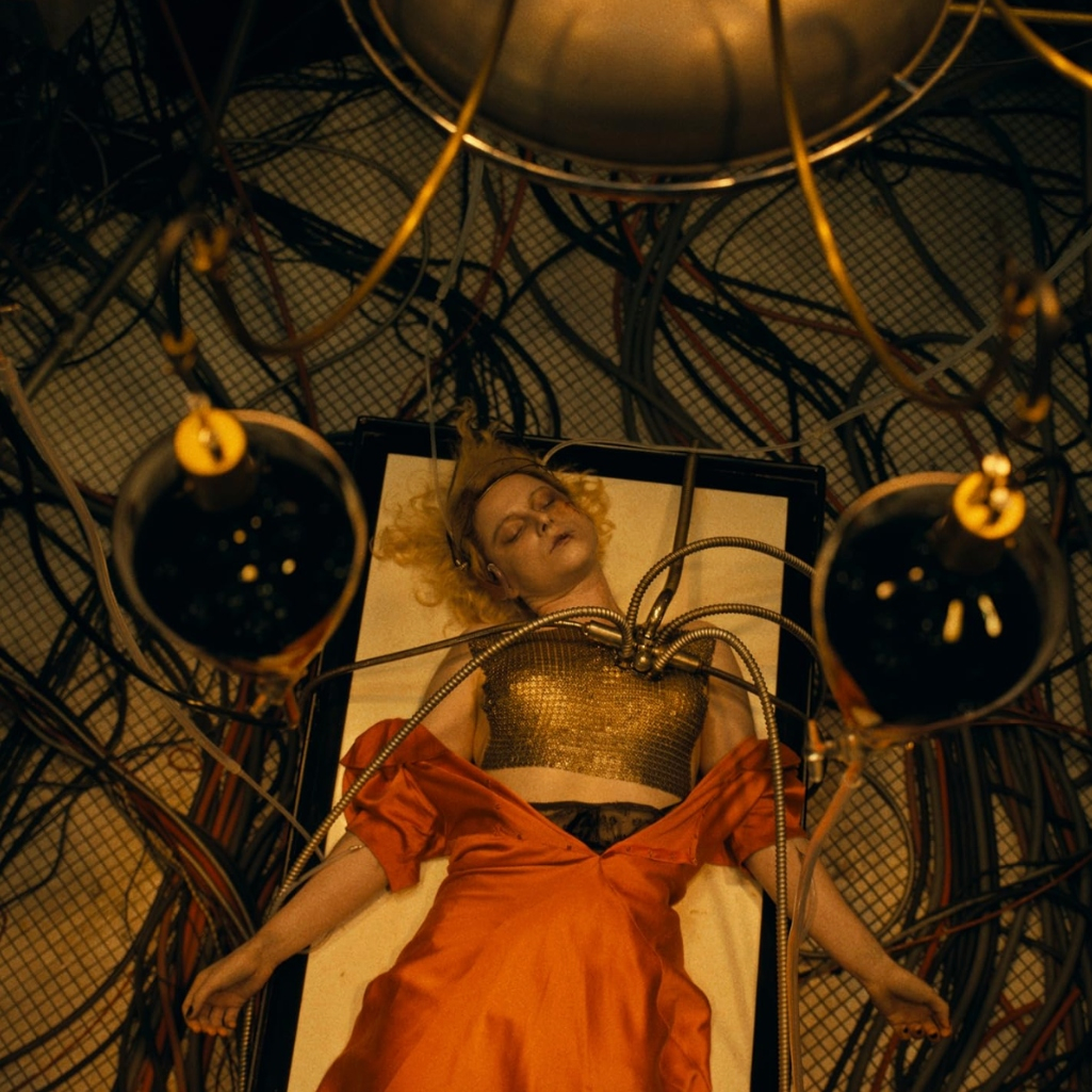 The Bride: Η σκηνοθέτις αναγκάστηκε να αφαιρέσει σκηνές βίας γιατί ο κόσμος δεν τις άντεχε