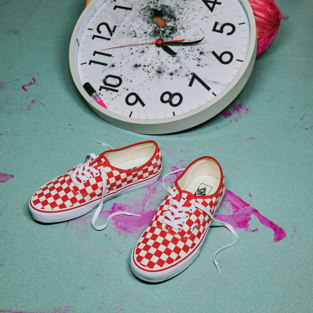 Η Vans παρουσιάζει τη νέα καμπάνια «off the wall» με επίκεντρο το authentic