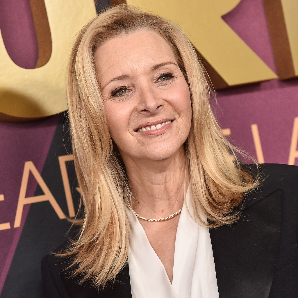 Λίζα Κούντροου για τους σεναριογράφους των Friends: «Είχαν σκληρή συμπεριφορά και έλεγαν μεταξύ τους τις σεξουαλικές φαντασιώσεις για Άνιστον και Κόρτνεϊ Κοξ»