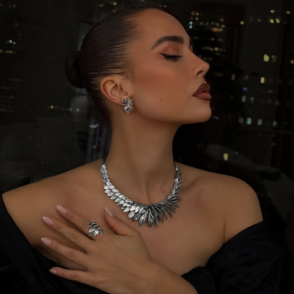 αμυγδαλωτά νύχια μπεζ