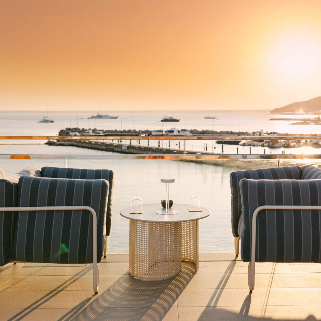 Asteria Rooftop: Ένα σαγηνευτικό spot εκτοξεύει στα αστέρια κάθε μικρή ή μεγάλη στιγμή πριν ή μετά από τον γάμο - Μια ανάσα μακριά