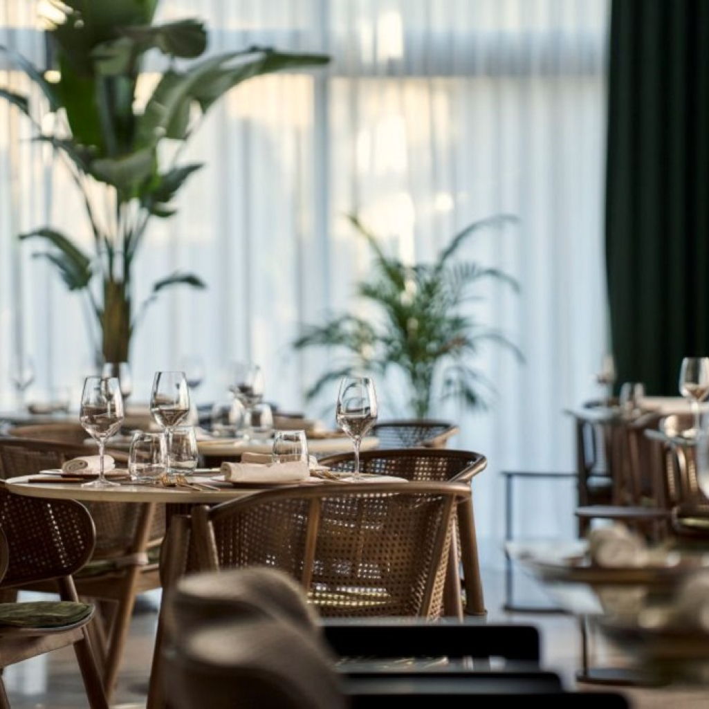 Lalane Athens: Νέα all-day brasserie στα βόρεια προάστια με την υπογραφή του Αλέξανδρου Τσιοτίνη 