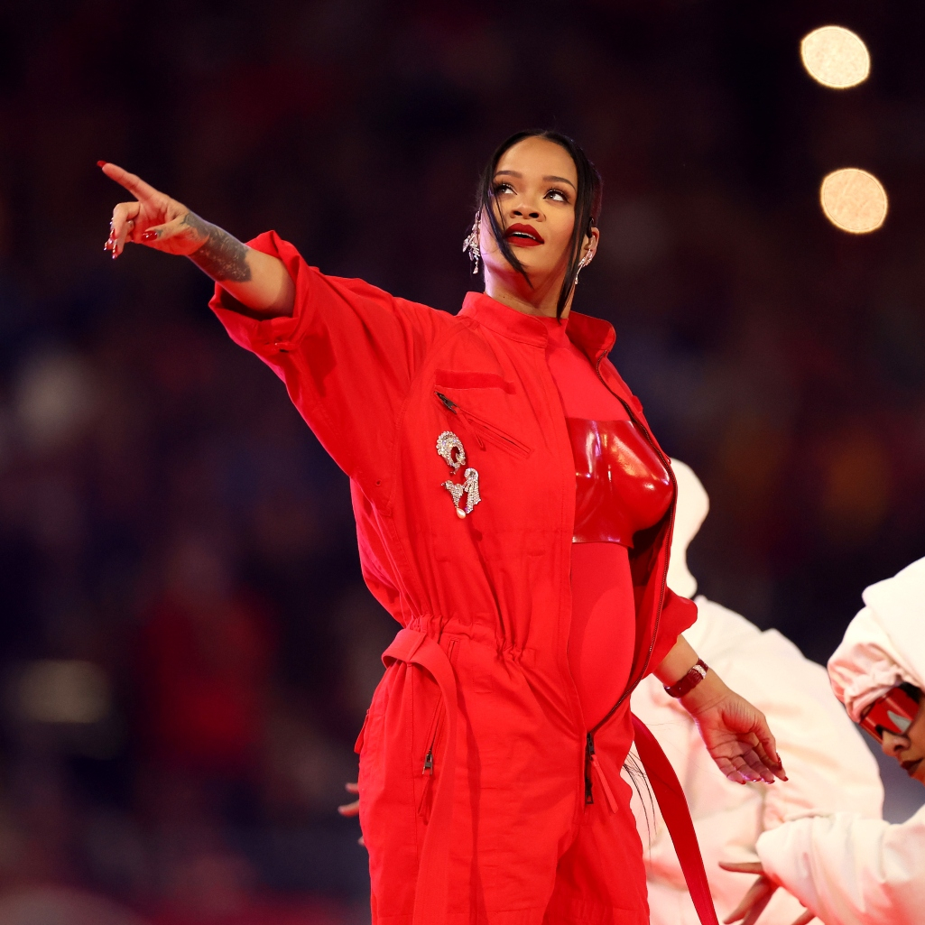 Ιστορικό ρεκόρ για τη Ριάνα: Είναι η πρώτη γυναίκα με πάνω από 200 εκατομμύρια πωλήσεις singles 