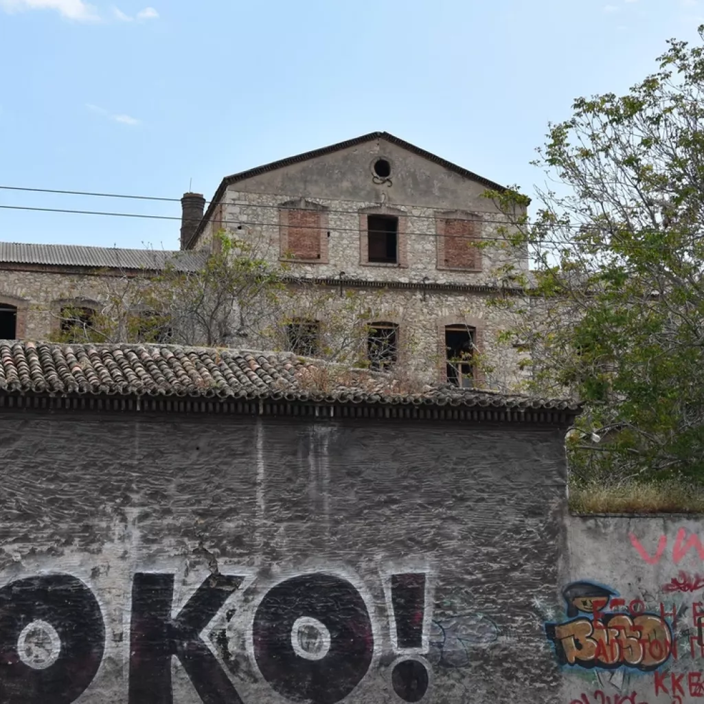 Τα μνημεία που άφησε η βιομηχανία στην Ελλάδα: «Ενοχλητικά» κατάλοιπα ή κομμάτι της κληρονομιάς μας;