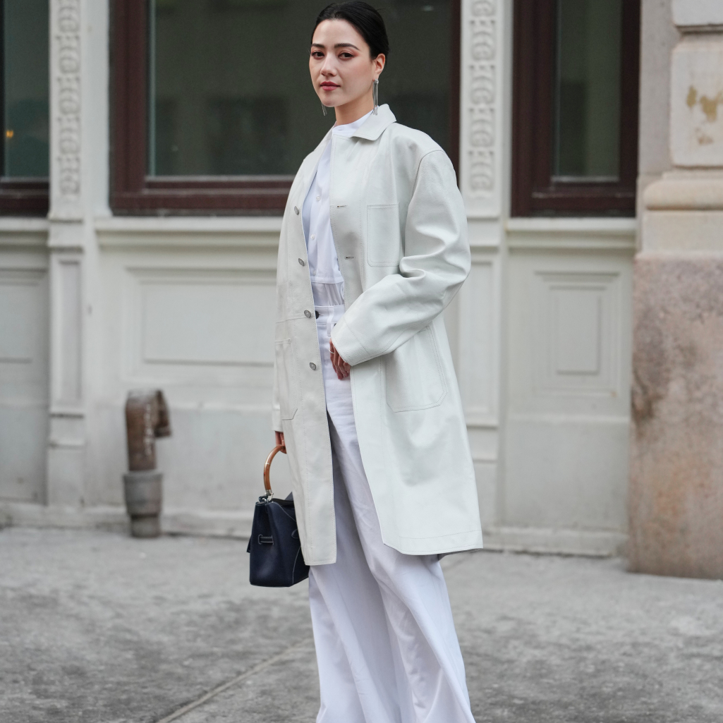 Τα αγαπημένα καλοκαιρινά παπούτσια των millennials κάνουν επικό come back και, είτε τα λατρεύεις είτε τα μισείς