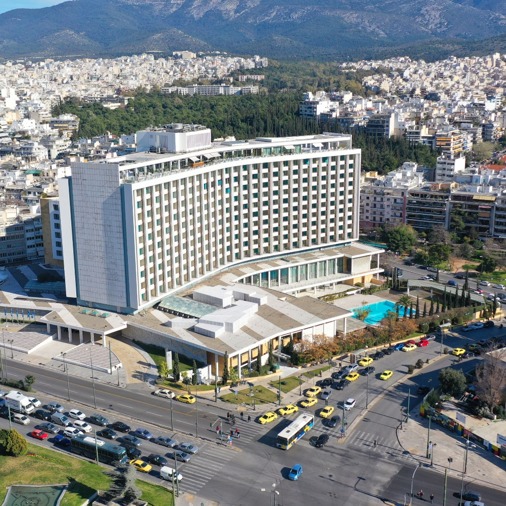 Από Hilton σε The Ilisian: Το εμβληματικό ξενοδοχείο επιστρέφει στο luxury hospitality