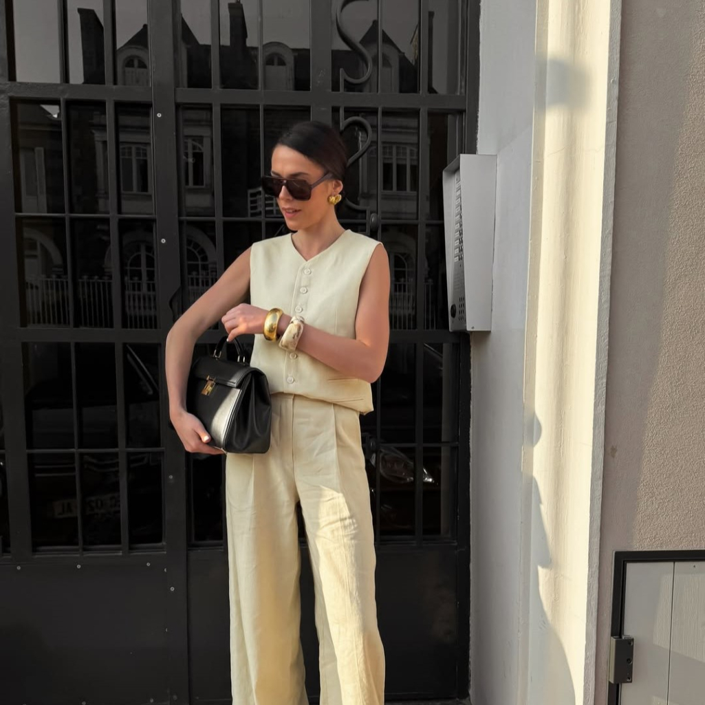 Το λινό σετ από Massimo Dutti που θα φορέσεις και στο γραφείο και στις διακοπές