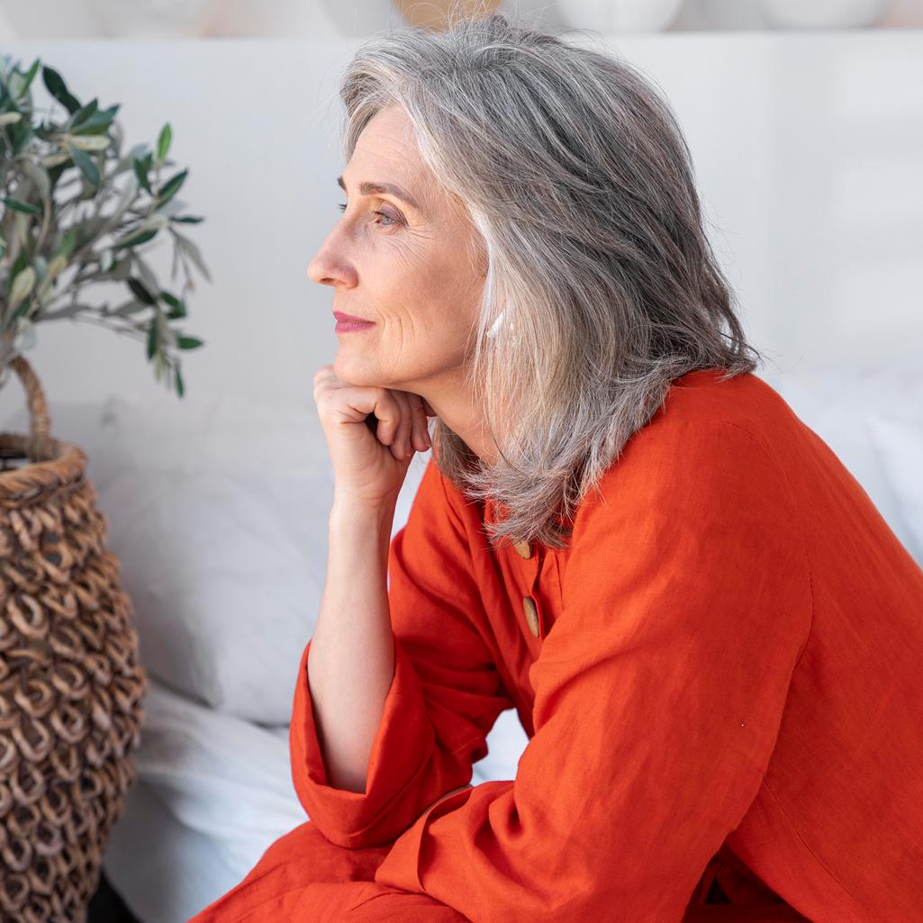 «Ομίχλη εγκεφάλου» μετά τα 50: Πώς να καταλάβετε αν είναι αθώα ή κάτι πιο σοβαρό